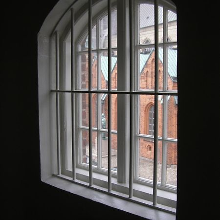 Bed and Breakfast Den Gamle Arrest Ribe Exterior foto