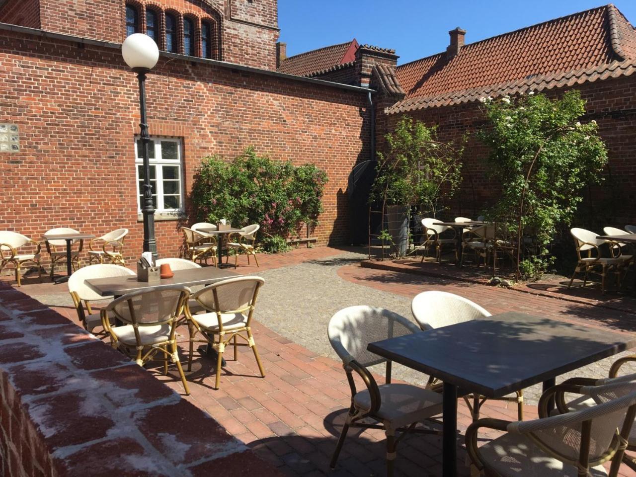 Bed and Breakfast Den Gamle Arrest Ribe Exterior foto