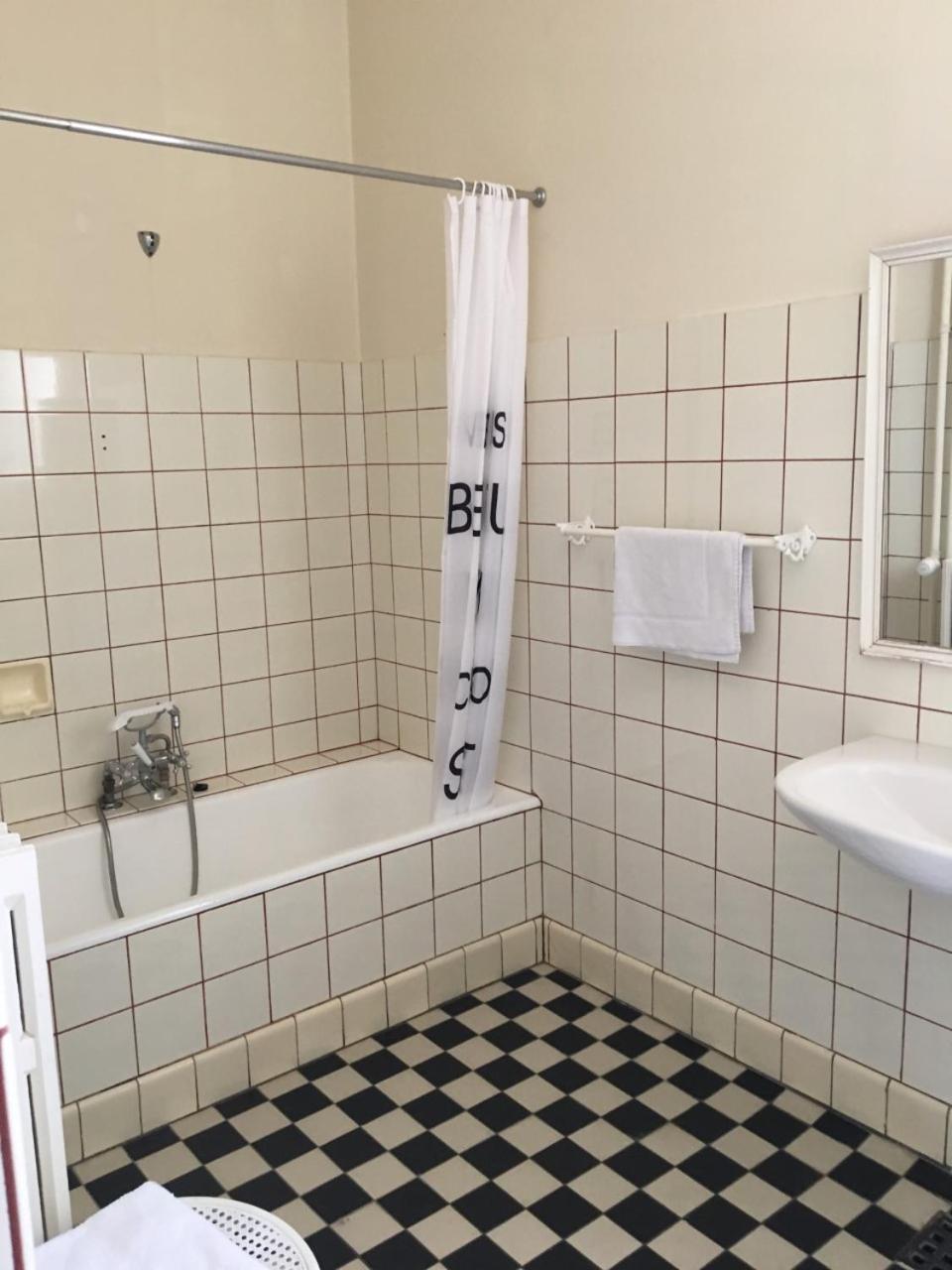 Bed and Breakfast Den Gamle Arrest Ribe Exterior foto