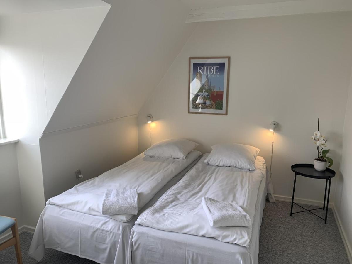 Bed and Breakfast Den Gamle Arrest Ribe Exterior foto