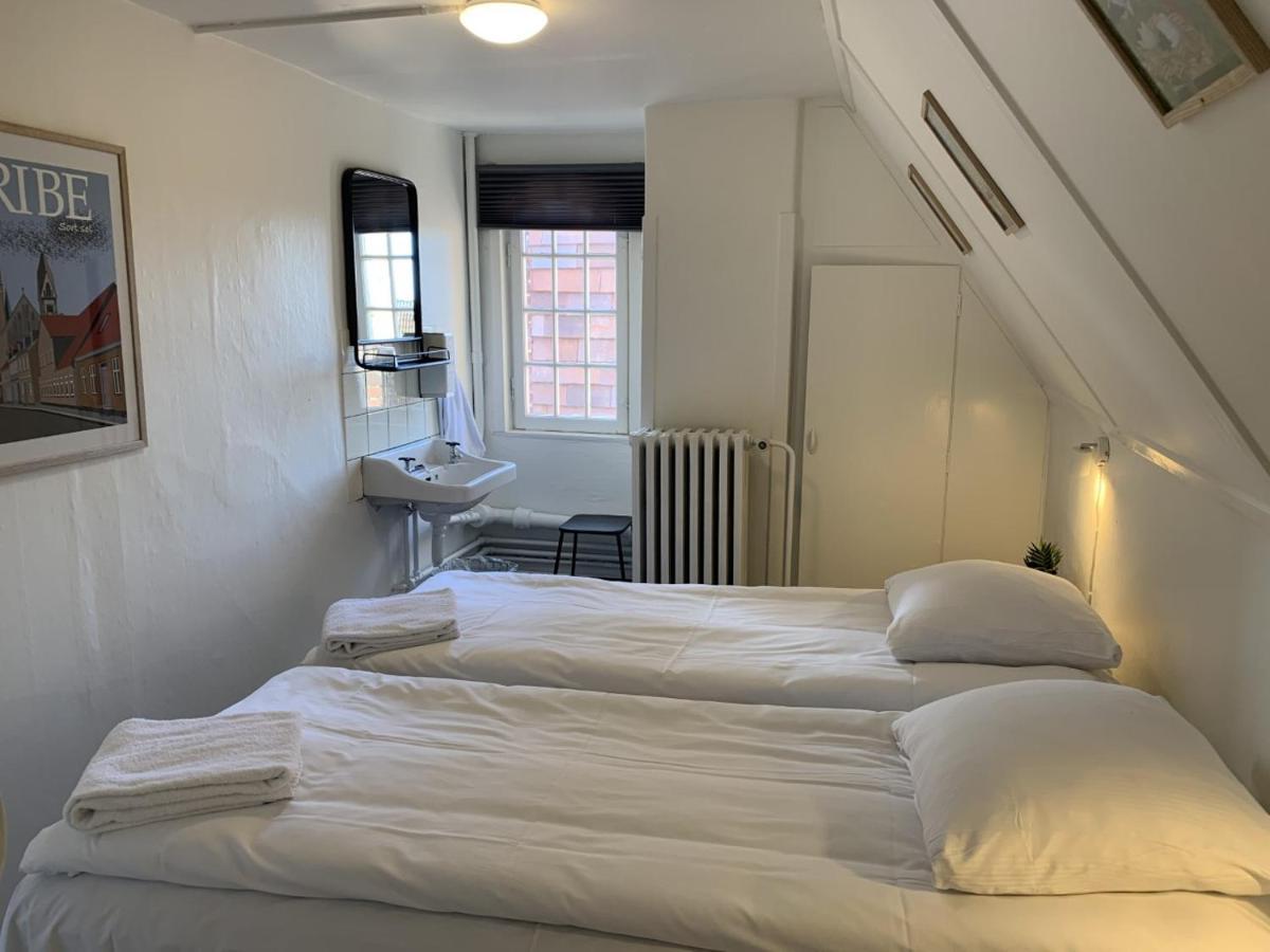 Bed and Breakfast Den Gamle Arrest Ribe Exterior foto