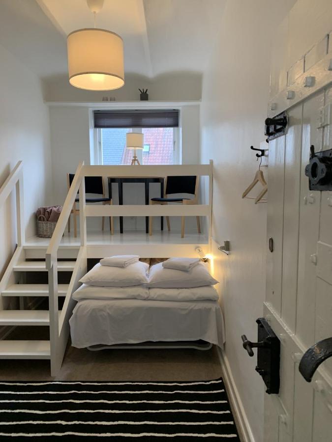 Bed and Breakfast Den Gamle Arrest Ribe Exterior foto